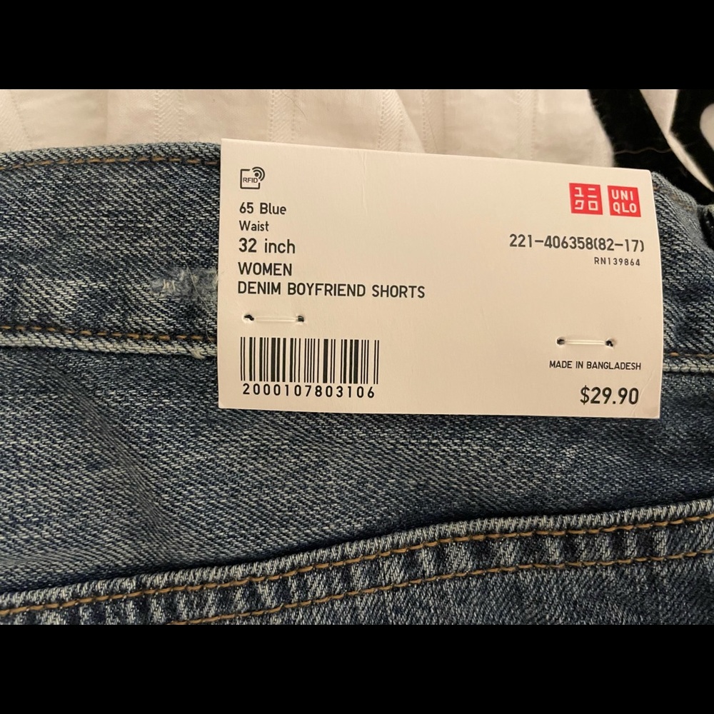 NWT Uniqlo boyfriend jean shorts